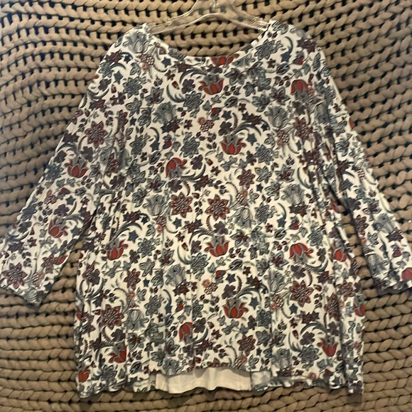Women’s blouse - Picture 1 of 2